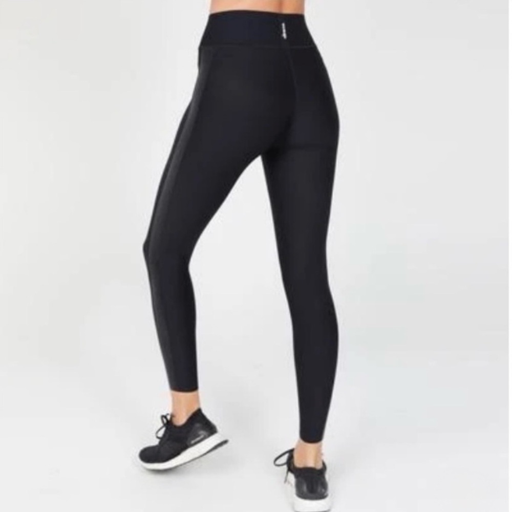 ULTRACOR Ultra Six Stripe in Nero Patent Black Leggings - Picture 2 of 8
